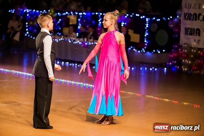 Zdjęcie w galerii na portalu naszraciborz.pl: II Dziecięca Karnawałowa Rewia Tańca w Arenie Rafako wiadomości z regionu
