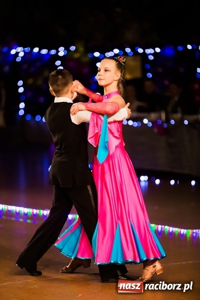 Zdjęcie w galerii na portalu naszraciborz.pl: II Dziecięca Karnawałowa Rewia Tańca w Arenie Rafako wiadomości z regionu