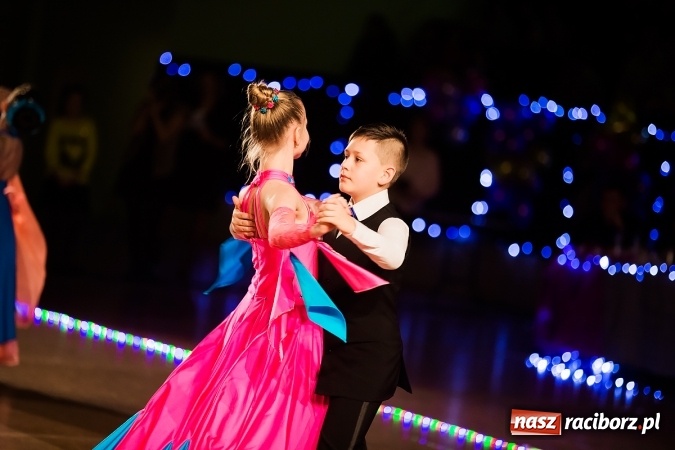 Zdjęcie w galerii na portalu naszraciborz.pl: II Dziecięca Karnawałowa Rewia Tańca w Arenie Rafako wiadomości z regionu