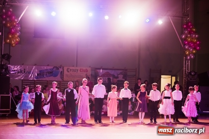 Zdjęcie w galerii na portalu naszraciborz.pl: II Dziecięca Karnawałowa Rewia Tańca w Arenie Rafako wiadomości z regionu