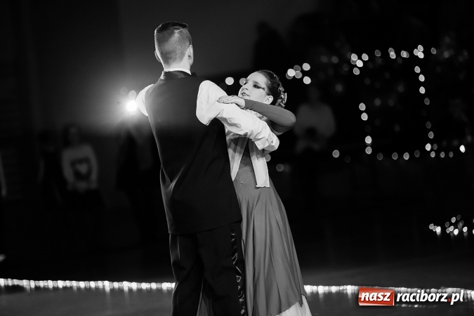 Zdjęcie w galerii na portalu naszraciborz.pl: II Dziecięca Karnawałowa Rewia Tańca w Arenie Rafako wiadomości z regionu