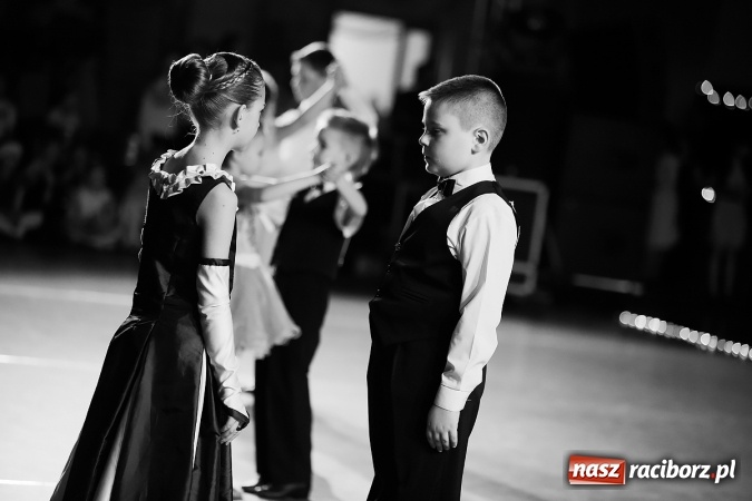 Zdjęcie w galerii na portalu naszraciborz.pl: II Dziecięca Karnawałowa Rewia Tańca w Arenie Rafako wiadomości z regionu