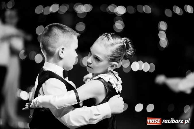 Zdjęcie w galerii na portalu naszraciborz.pl: II Dziecięca Karnawałowa Rewia Tańca w Arenie Rafako wiadomości z regionu