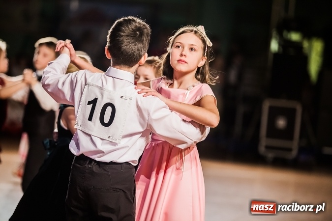 Zdjęcie w galerii na portalu naszraciborz.pl: II Dziecięca Karnawałowa Rewia Tańca w Arenie Rafako wiadomości z regionu