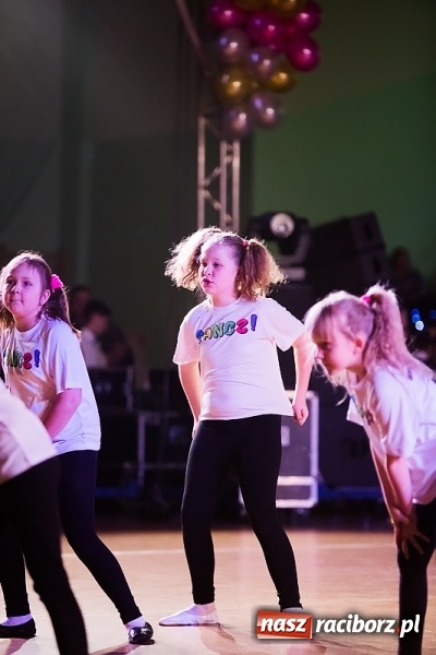 Zdjęcie w galerii na portalu naszraciborz.pl: II Dziecięca Karnawałowa Rewia Tańca w Arenie Rafako wiadomości z regionu
