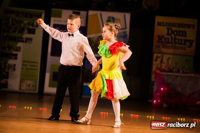 Zdjęcie w galerii na portalu naszraciborz.pl: II Dziecięca Karnawałowa Rewia Tańca w Arenie Rafako wiadomości z regionu