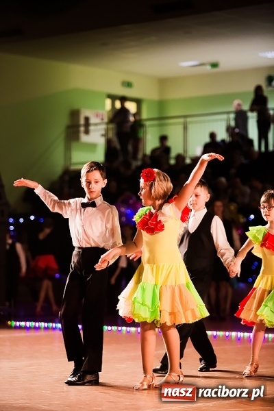 Zdjęcie w galerii na portalu naszraciborz.pl: II Dziecięca Karnawałowa Rewia Tańca w Arenie Rafako wiadomości z regionu
