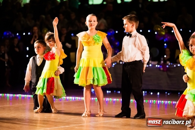 Zdjęcie w galerii na portalu naszraciborz.pl: II Dziecięca Karnawałowa Rewia Tańca w Arenie Rafako wiadomości z regionu
