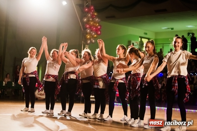 Zdjęcie w galerii na portalu naszraciborz.pl: II Dziecięca Karnawałowa Rewia Tańca w Arenie Rafako wiadomości z regionu