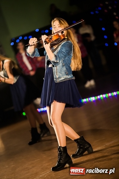 Zdjęcie w galerii na portalu naszraciborz.pl: II Dziecięca Karnawałowa Rewia Tańca w Arenie Rafako wiadomości z regionu