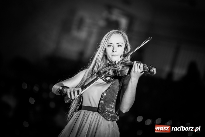 Zdjęcie w galerii na portalu naszraciborz.pl: II Dziecięca Karnawałowa Rewia Tańca w Arenie Rafako wiadomości z regionu