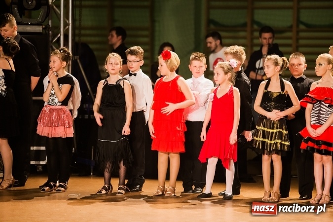 Zdjęcie w galerii na portalu naszraciborz.pl: II Dziecięca Karnawałowa Rewia Tańca w Arenie Rafako wiadomości z regionu