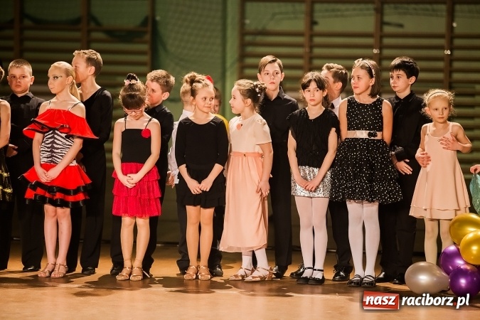 Zdjęcie w galerii na portalu naszraciborz.pl: II Dziecięca Karnawałowa Rewia Tańca w Arenie Rafako wiadomości z regionu
