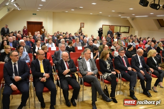 Zdjęcie w galerii na portalu naszraciborz.pl: Gala MIESZKO AD 2015 - nagrody starosty wręczone na zamku wiadomości z regionu