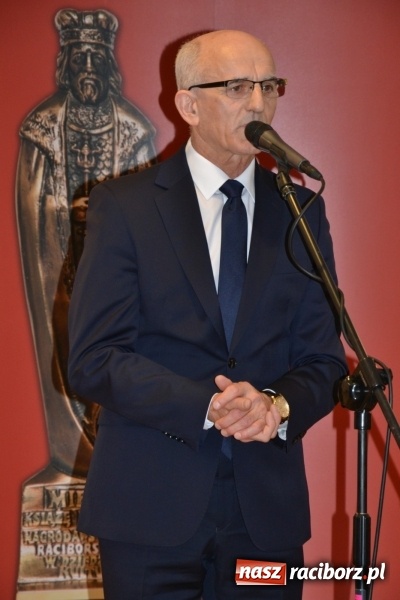 Zdjęcie w galerii na portalu naszraciborz.pl: Gala MIESZKO AD 2015 - nagrody starosty wręczone na zamku wiadomości z regionu