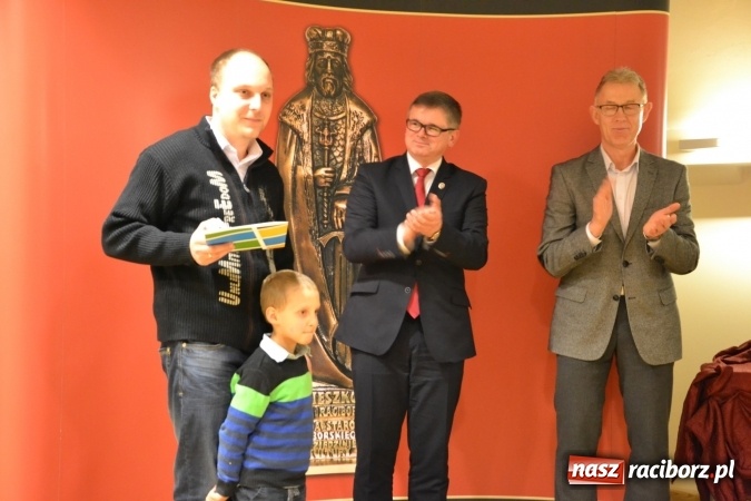 Zdjęcie w galerii na portalu naszraciborz.pl: Gala MIESZKO AD 2015 - nagrody starosty wręczone na zamku wiadomości z regionu