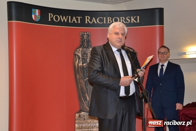 Zdjęcie w galerii na portalu naszraciborz.pl: Gala MIESZKO AD 2015 - nagrody starosty wręczone na zamku wiadomości z regionu