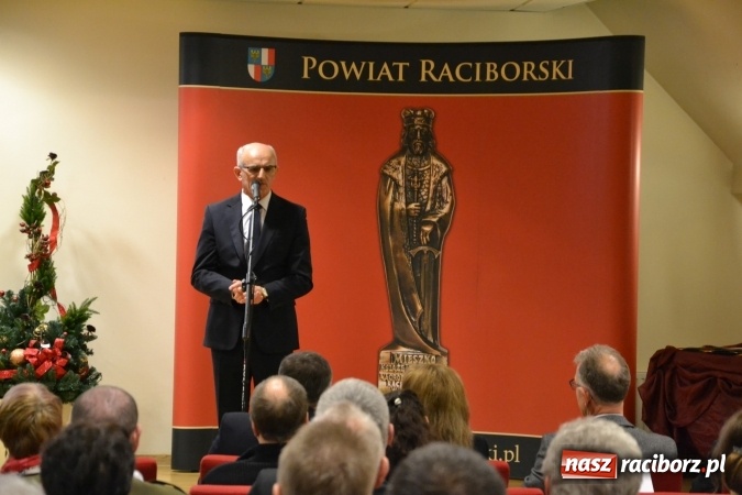 Zdjęcie w galerii na portalu naszraciborz.pl: Gala MIESZKO AD 2015 - nagrody starosty wręczone na zamku wiadomości z regionu