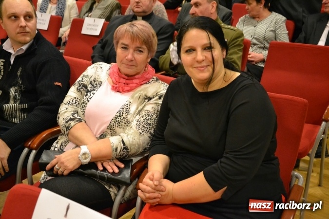 Zdjęcie w galerii na portalu naszraciborz.pl: Gala MIESZKO AD 2015 - nagrody starosty wręczone na zamku wiadomości z regionu