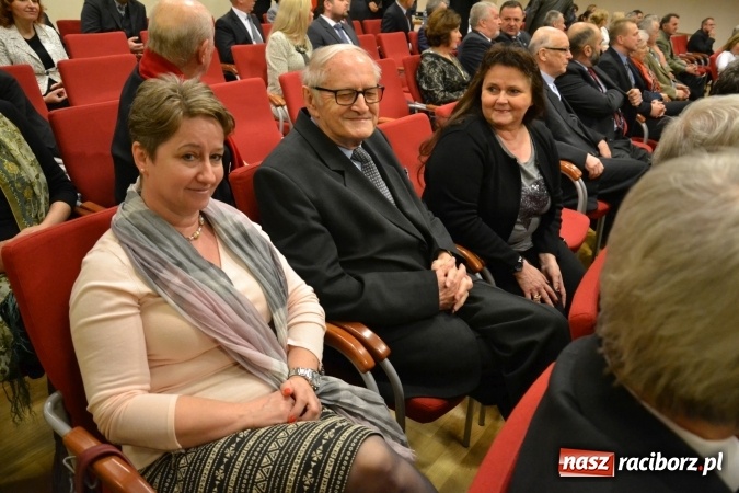 Zdjęcie w galerii na portalu naszraciborz.pl: Gala MIESZKO AD 2015 - nagrody starosty wręczone na zamku wiadomości z regionu