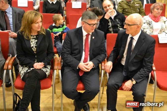 Zdjęcie w galerii na portalu naszraciborz.pl: Gala MIESZKO AD 2015 - nagrody starosty wręczone na zamku wiadomości z regionu