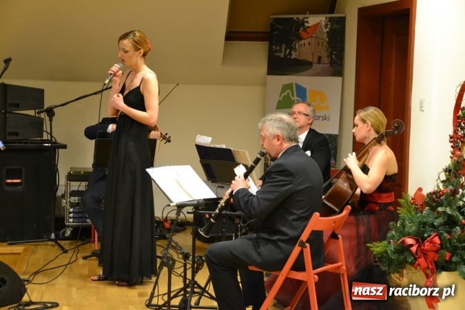 Zdjęcie w galerii na portalu naszraciborz.pl: Gala MIESZKO AD 2015 - nagrody starosty wręczone na zamku wiadomości z regionu