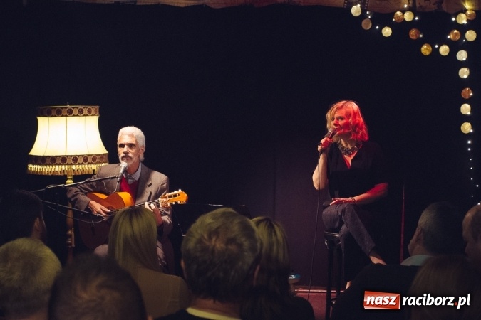 Zdjęcie w galerii na portalu naszraciborz.pl: Polsko-brazylijski duet wystąpił na Końcu Świata wiadomości z regionu