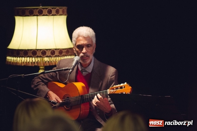 Zdjęcie w galerii na portalu naszraciborz.pl: Polsko-brazylijski duet wystąpił na Końcu Świata wiadomości z regionu