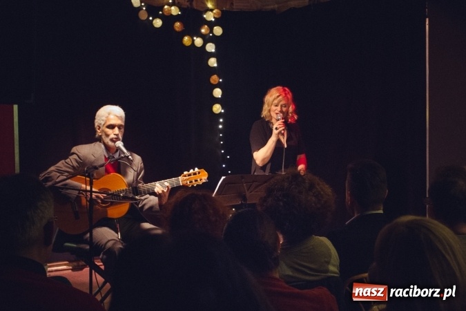 Zdjęcie w galerii na portalu naszraciborz.pl: Polsko-brazylijski duet wystąpił na Końcu Świata wiadomości z regionu