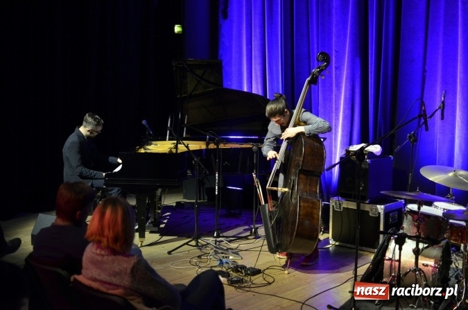 Zdjęcie w galerii na portalu naszraciborz.pl: Paweł Kaczmarczyk the King! Powrót Kawiarenki Jazzowej w RCK  wiadomości z regionu