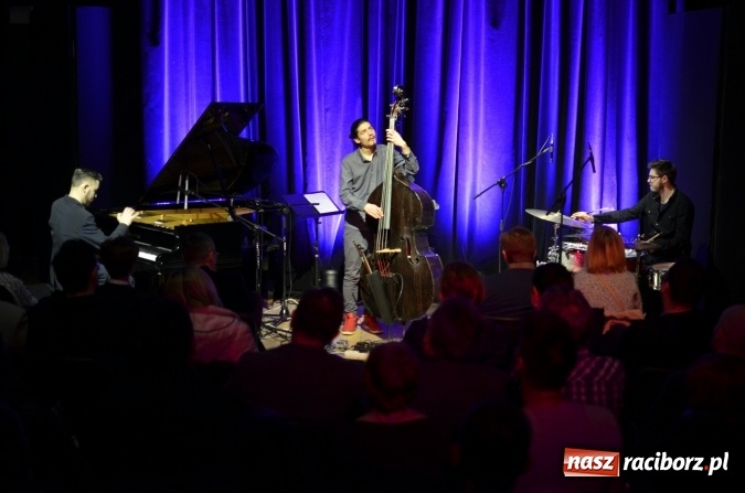 Zdjęcie w galerii na portalu naszraciborz.pl: Paweł Kaczmarczyk the King! Powrót Kawiarenki Jazzowej w RCK  wiadomości z regionu