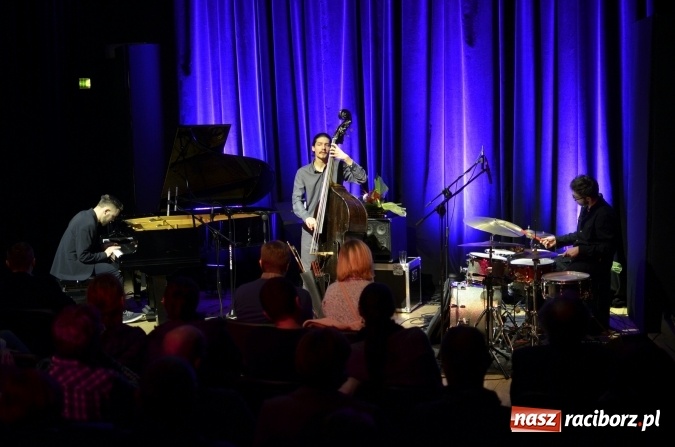 Zdjęcie w galerii na portalu naszraciborz.pl: Paweł Kaczmarczyk the King! Powrót Kawiarenki Jazzowej w RCK  wiadomości z regionu