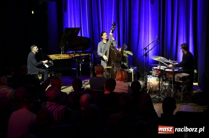 Zdjęcie w galerii na portalu naszraciborz.pl: Paweł Kaczmarczyk the King! Powrót Kawiarenki Jazzowej w RCK  wiadomości z regionu