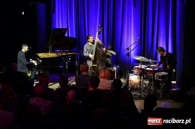 Zdjęcie w galerii na portalu naszraciborz.pl: Paweł Kaczmarczyk the King! Powrót Kawiarenki Jazzowej w RCK  wiadomości z regionu