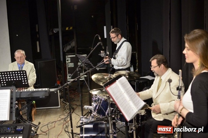 Zdjęcie w galerii na portalu naszraciborz.pl: Jazzowe kolędowanie – koncert Grupy bez Nazwy  wiadomości z regionu