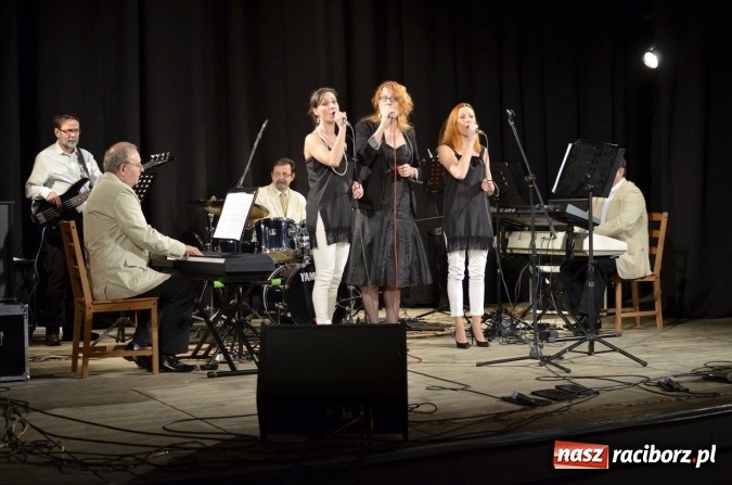 Zdjęcie w galerii na portalu naszraciborz.pl: Jazzowe kolędowanie – koncert Grupy bez Nazwy  wiadomości z regionu