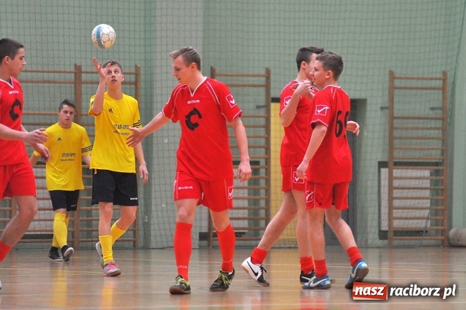 Zdjęcie w galerii na portalu naszraciborz.pl: HLPN: Drużyny z drugiej ligi walczą o awans wiadomości z regionu