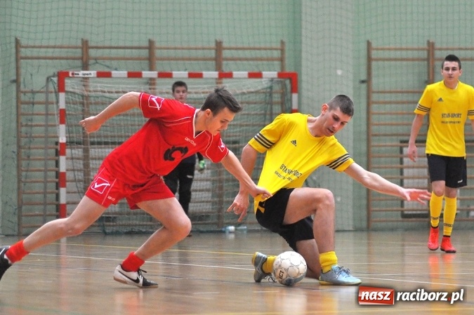 Zdjęcie w galerii na portalu naszraciborz.pl: HLPN: Drużyny z drugiej ligi walczą o awans wiadomości z regionu