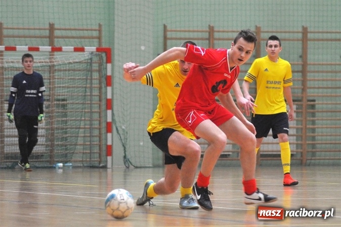 Zdjęcie w galerii na portalu naszraciborz.pl: HLPN: Drużyny z drugiej ligi walczą o awans wiadomości z regionu