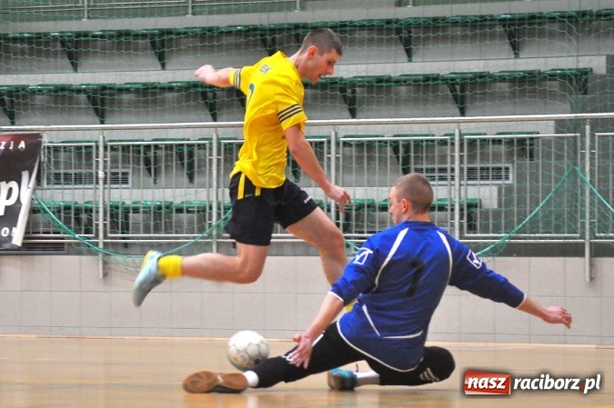 Zdjęcie w galerii na portalu naszraciborz.pl: HLPN: Drużyny z drugiej ligi walczą o awans wiadomości z regionu