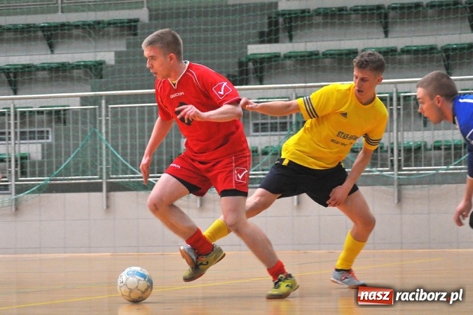 Zdjęcie w galerii na portalu naszraciborz.pl: HLPN: Drużyny z drugiej ligi walczą o awans wiadomości z regionu