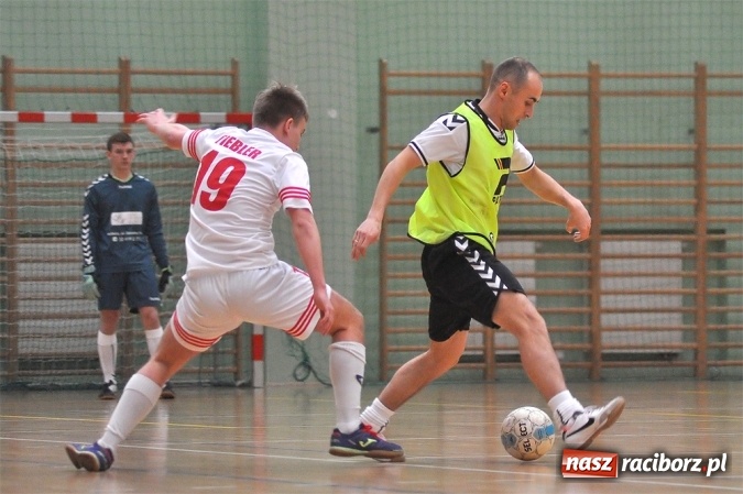 Zdjęcie w galerii na portalu naszraciborz.pl: HLPN: Drużyny z drugiej ligi walczą o awans wiadomości z regionu