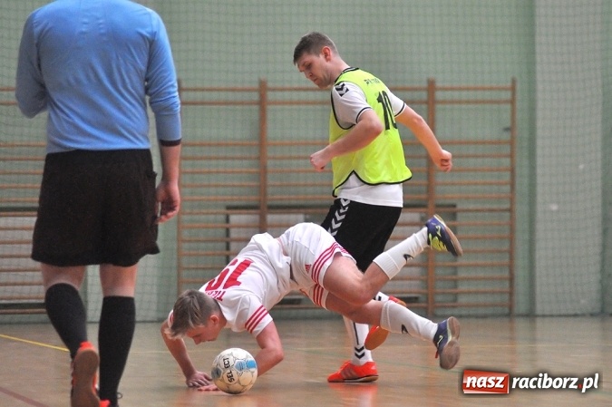 Zdjęcie w galerii na portalu naszraciborz.pl: HLPN: Drużyny z drugiej ligi walczą o awans wiadomości z regionu