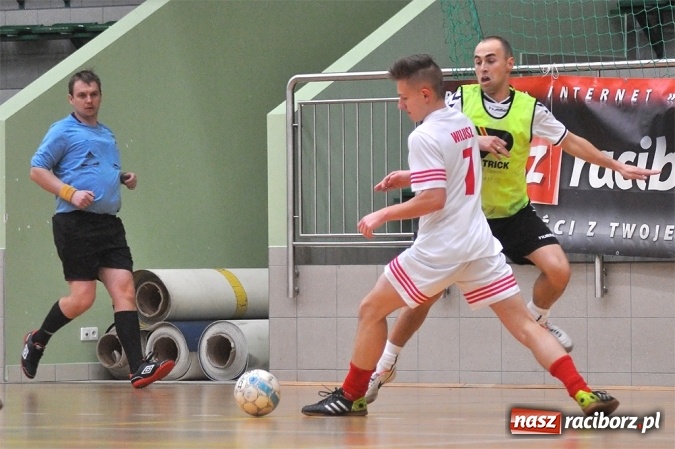 Zdjęcie w galerii na portalu naszraciborz.pl: HLPN: Drużyny z drugiej ligi walczą o awans wiadomości z regionu
