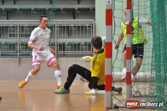 Zdjęcie w galerii na portalu naszraciborz.pl: HLPN: Drużyny z drugiej ligi walczą o awans wiadomości z regionu