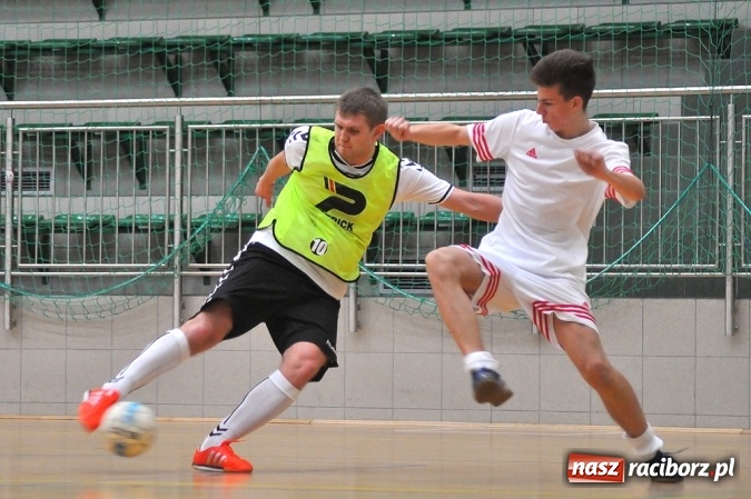 Zdjęcie w galerii na portalu naszraciborz.pl: HLPN: Drużyny z drugiej ligi walczą o awans wiadomości z regionu