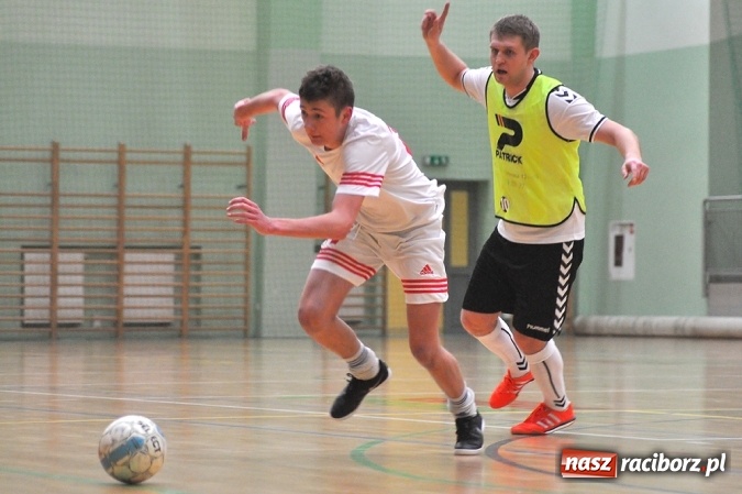 Zdjęcie w galerii na portalu naszraciborz.pl: HLPN: Drużyny z drugiej ligi walczą o awans wiadomości z regionu