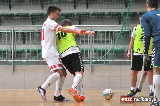 Zdjęcie w galerii na portalu naszraciborz.pl: HLPN: Drużyny z drugiej ligi walczą o awans wiadomości z regionu