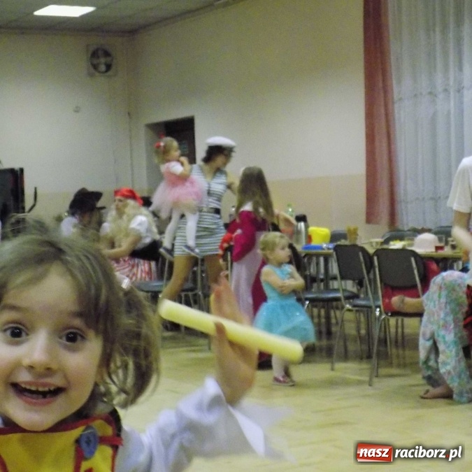 Zdjęcie w galerii na portalu naszraciborz.pl: DFK Bojan&oacute;w zorganizowało bal maskowy wiadomości z regionu