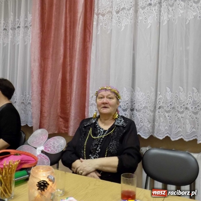 Zdjęcie w galerii na portalu naszraciborz.pl: DFK Bojan&oacute;w zorganizowało bal maskowy wiadomości z regionu